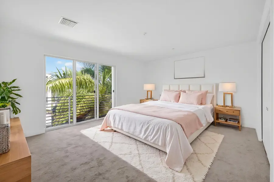 1044 NE 18th Avenue #203, Fort Lauderdale, FL 33304 - #2