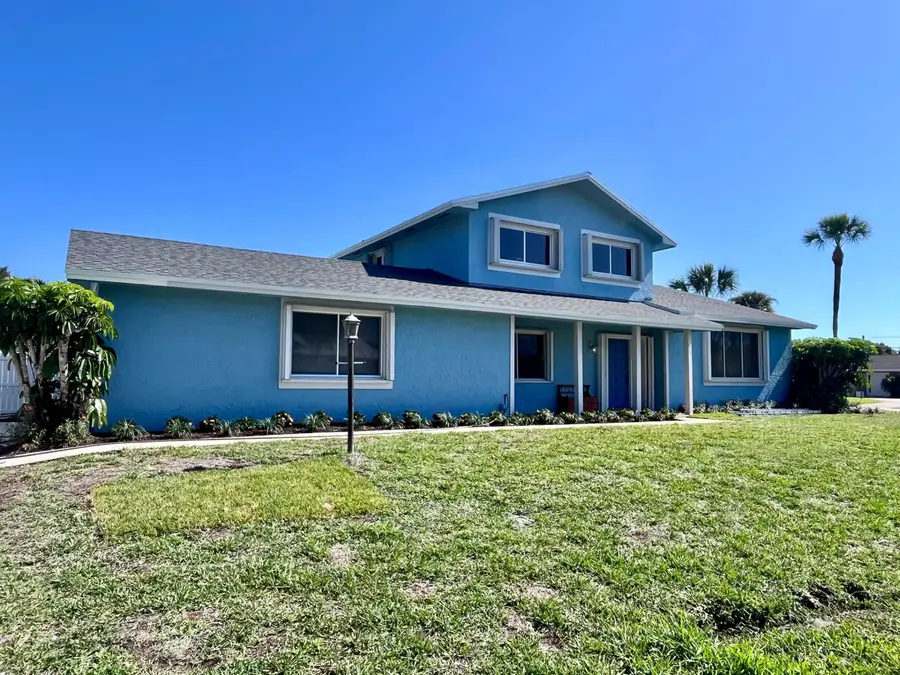 3905 Flag Drive, Palm Beach Gardens, FL 33410 - #3