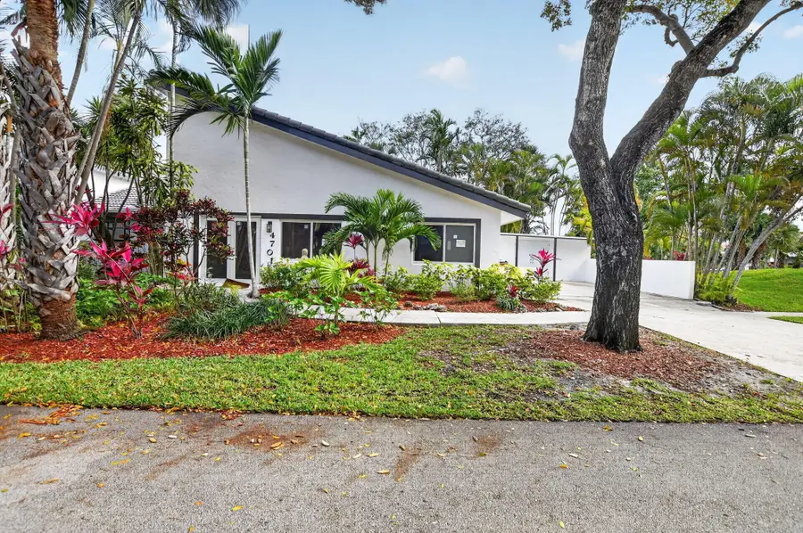 4701 NW 1st Place, Deerfield Beach, FL 33442 - #3