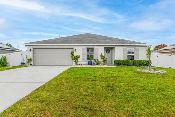 549 SW Prado Avenue, Port St Lucie, FL 34983