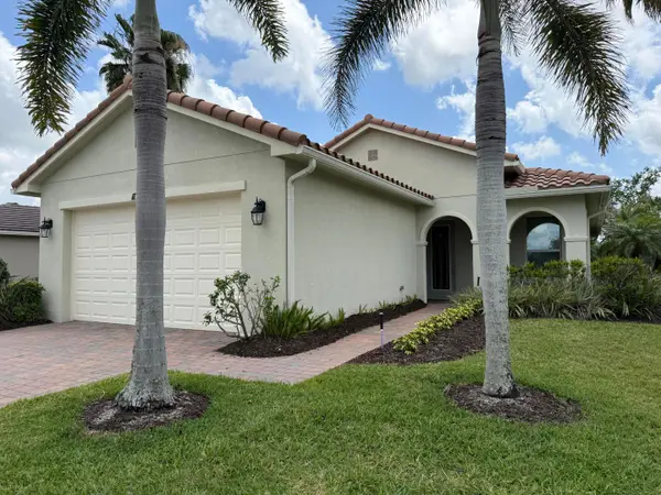 11304 SW Mountain Ash Circle, Port St Lucie, FL 34987