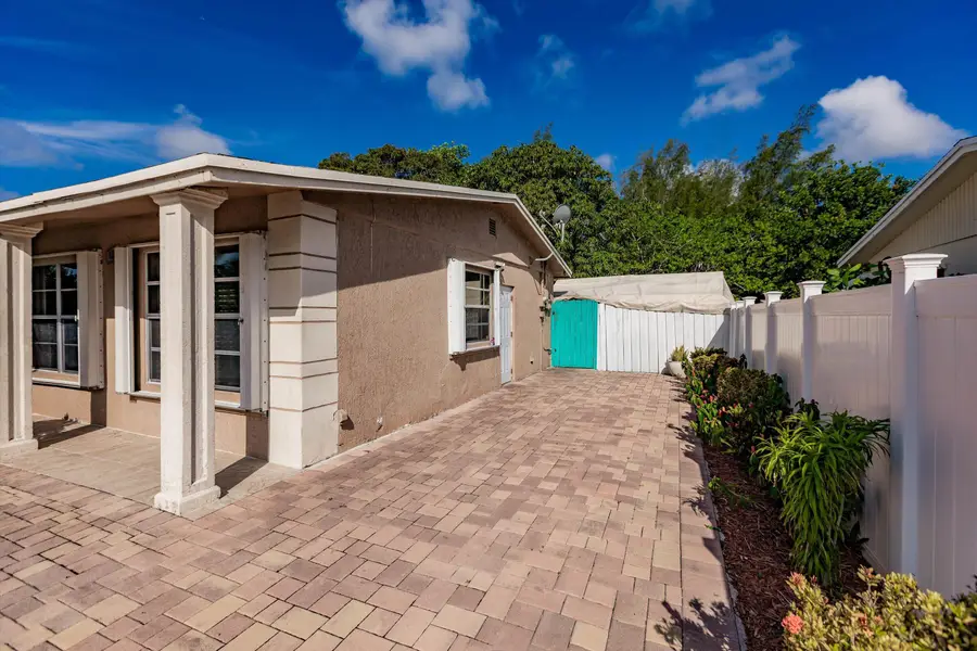 4241 NE 1st Terrace, Pompano Beach, FL 33064 - #3