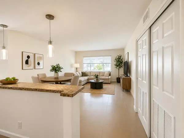 251 SE 6th Avenue #4, Pompano Beach, FL 33060