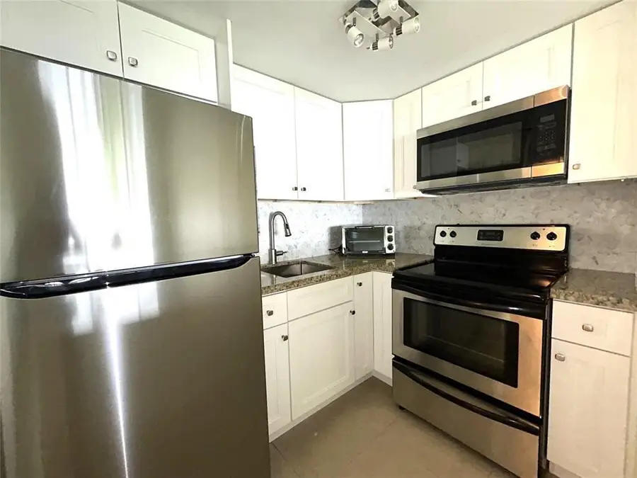251 SE 6th Avenue #4, Pompano Beach, FL 33060 - #3