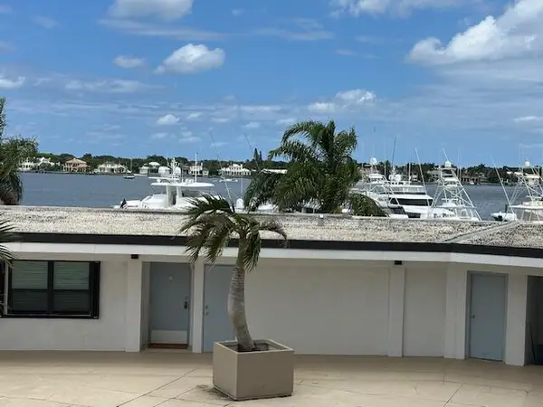 1208 Marine Way #108, North Palm Beach, FL 33408