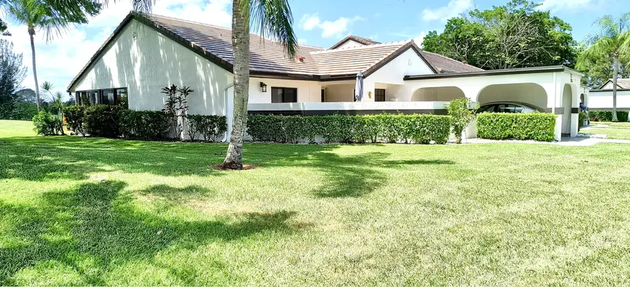 5558 Parkwalk Circle E, Boynton Beach, FL 33472 - #3