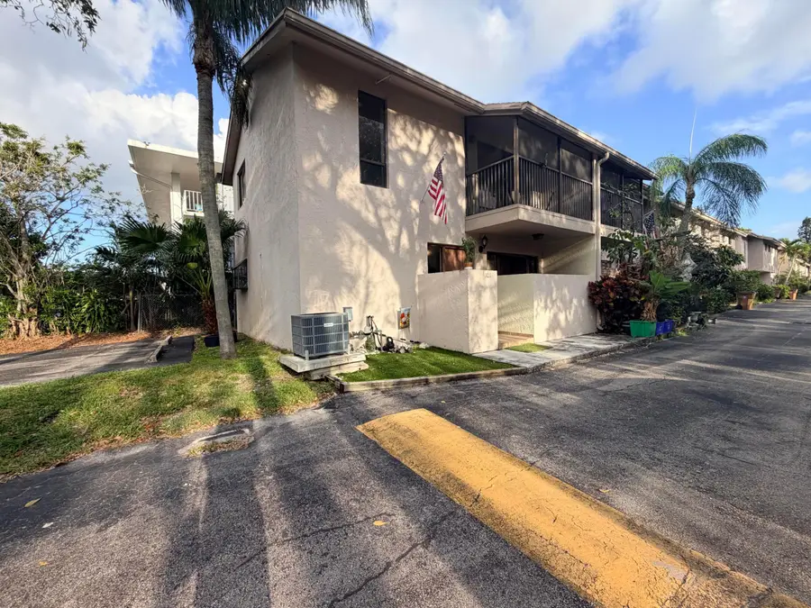 740 SE 1st Way #101, Deerfield Beach, FL 33441 - #2