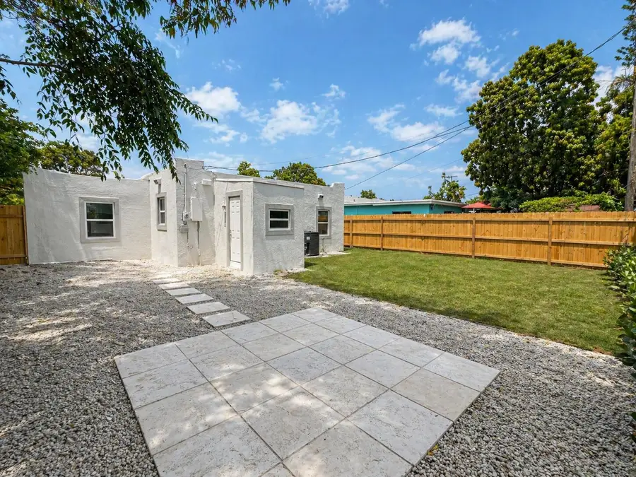 512 Revere Road, West Palm Beach, FL 33405 - #3