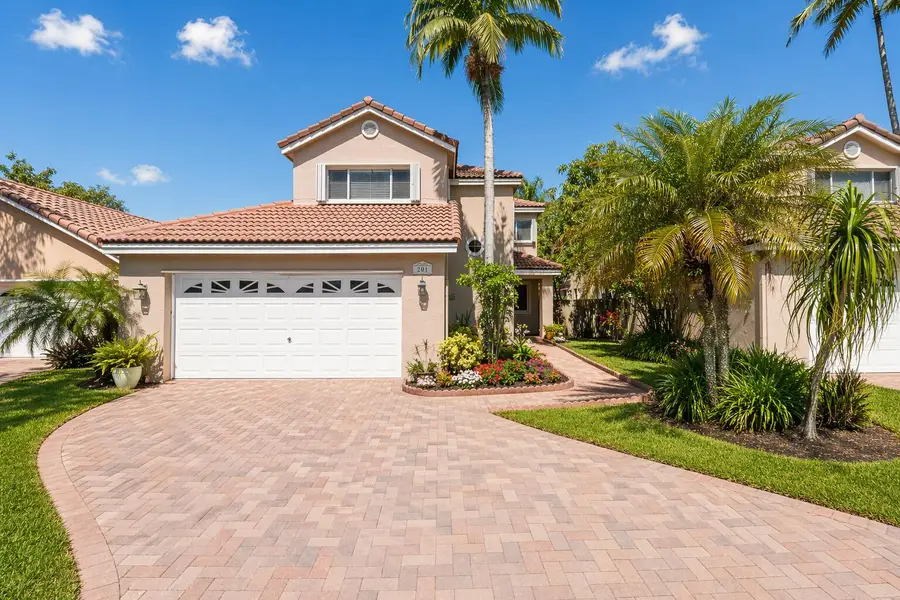 201 NW 101st Avenue, Plantation, FL 33324 - #2