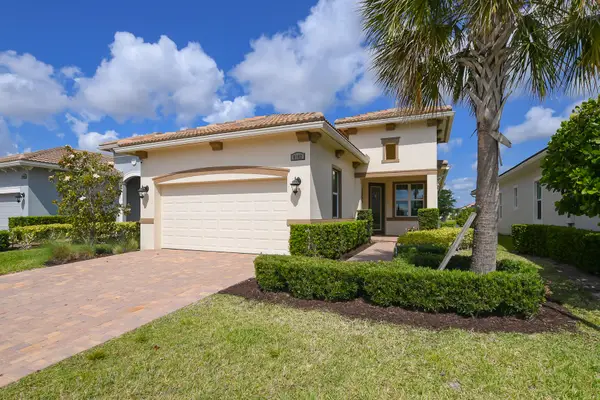 8942 SW Pepoli Way, Port St Lucie, FL 34987