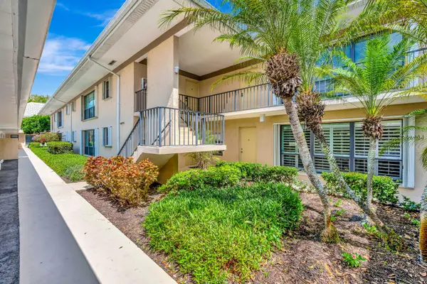 13 SE Turtle Creek Drive #B, Jupiter, FL 33469