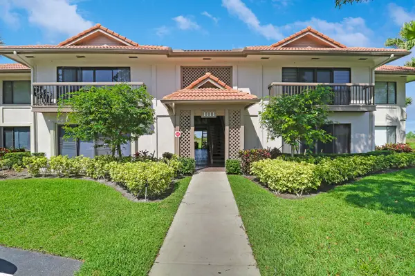 1111 Duncan Circle #104, Palm Beach Gardens, FL 33418