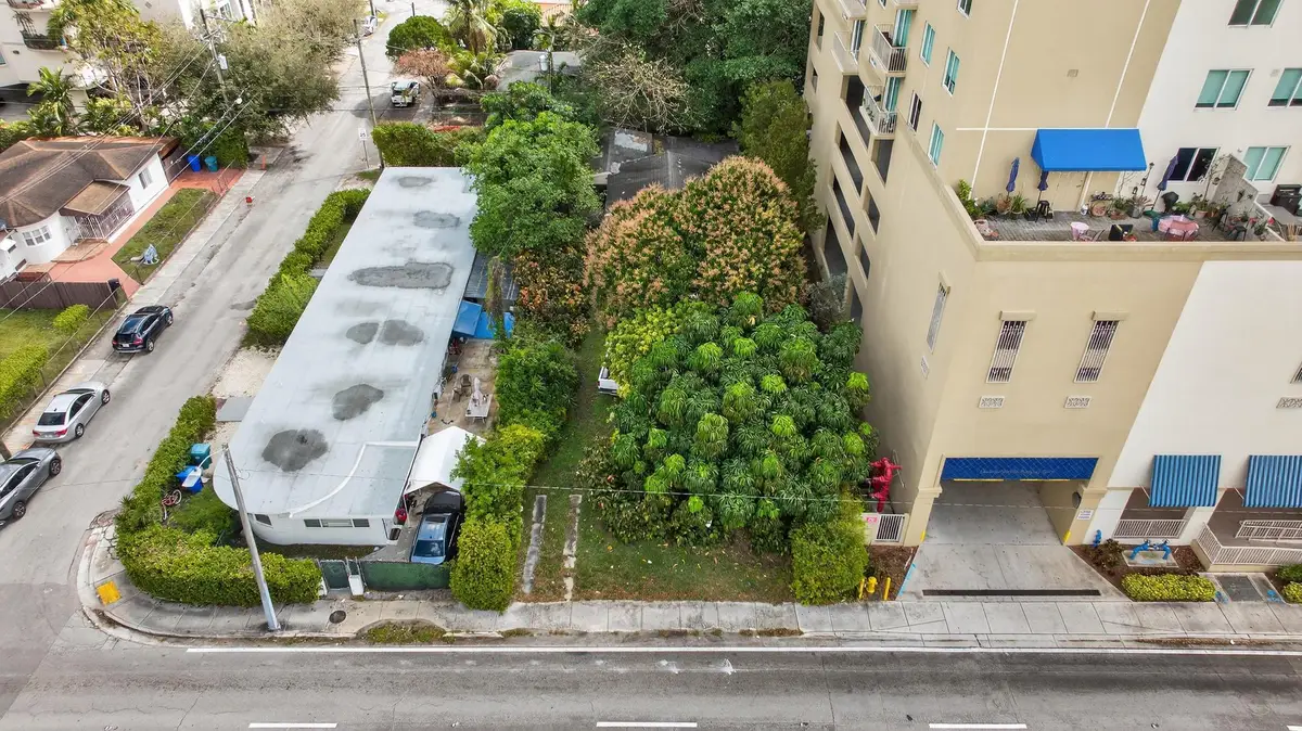 975 SW 37th Avenue, Miami, FL 33135 - #1