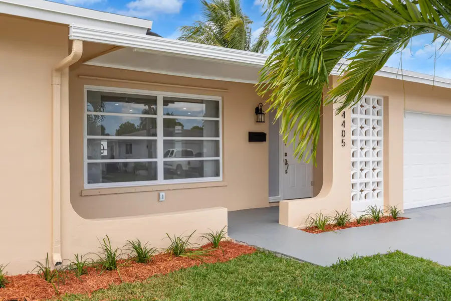 4405 NW 43rd Terrace, Tamarac, FL 33319 - #3