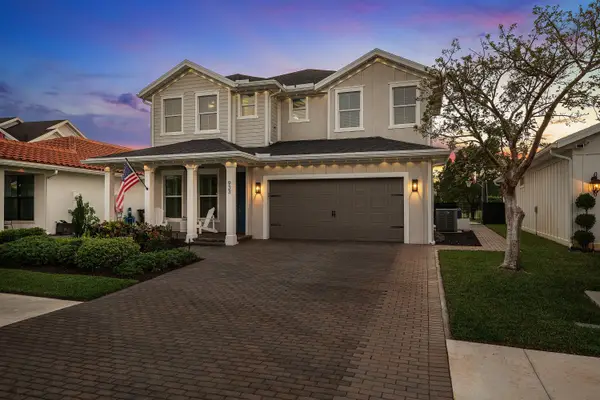 933 Deer Haven Drive, Loxahatchee, FL 33470