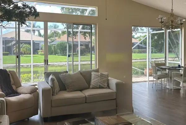 4554 Carlton Golf Drive, Lake Worth, FL 33449
