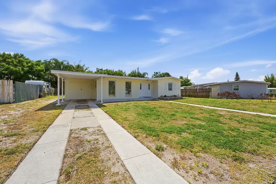 215 SE Airoso Boulevard, Port Saint Lucie, FL 34983 - #3