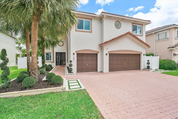 1483 SW 161st Avenue, Pembroke Pines, FL 33027