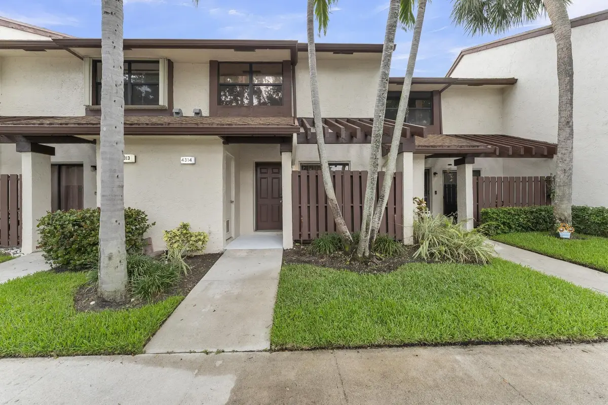 4314 Carambola Circle N, Coconut Creek, FL 33066 - #1