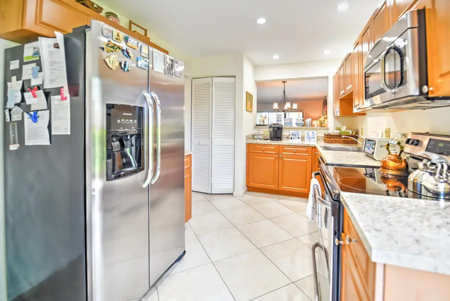 28 W Stratford Ln #C, Boynton Beach, FL 33436 - #2