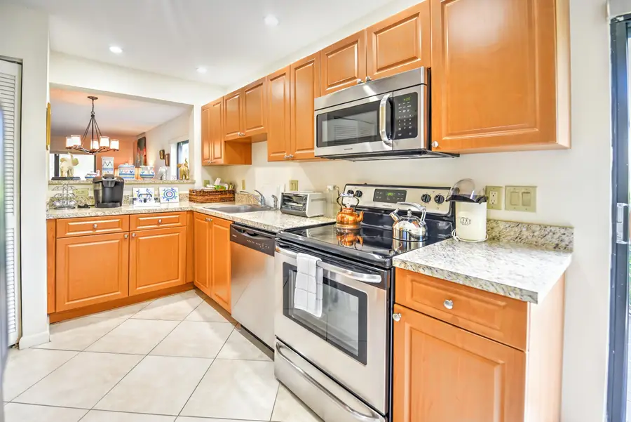 28 W Stratford Ln #C, Boynton Beach, FL 33436 - #3