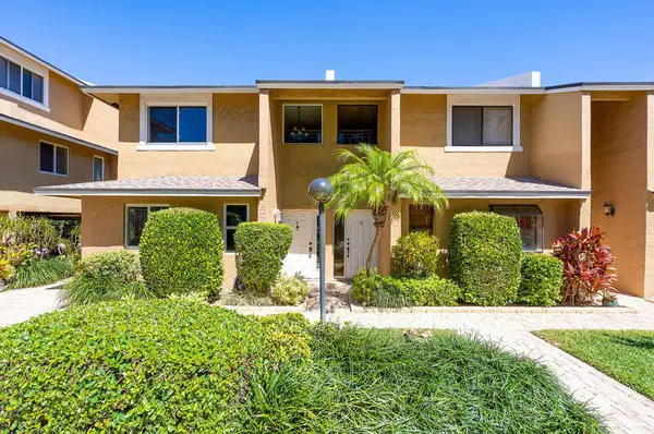 3409 SE 8th Street #6, Pompano Beach, FL 33062