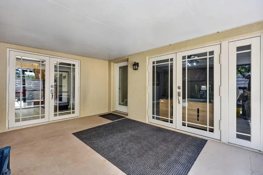 527 5th Terrace, Palm Beach Gardens, FL 33418 - #3
