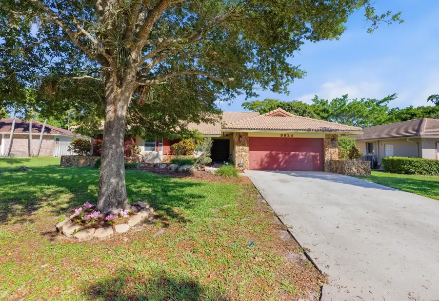9924 NW 3rd Place, Coral Springs, FL 33071 - #3