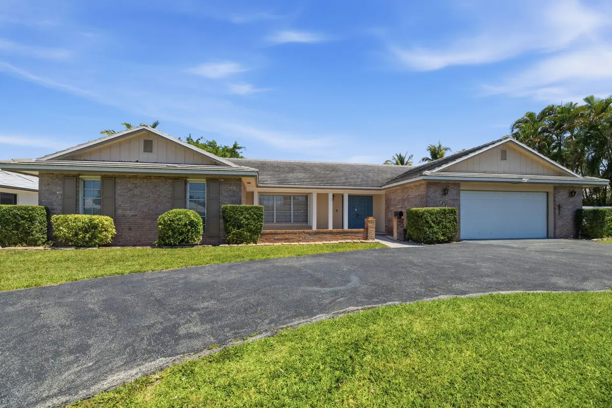 232 Gleneagles Drive, Lake Worth, FL 33462 - #1
