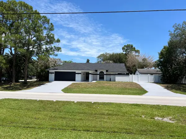 1721 SW Ocean Cove Avenue, Port St Lucie, FL 34953