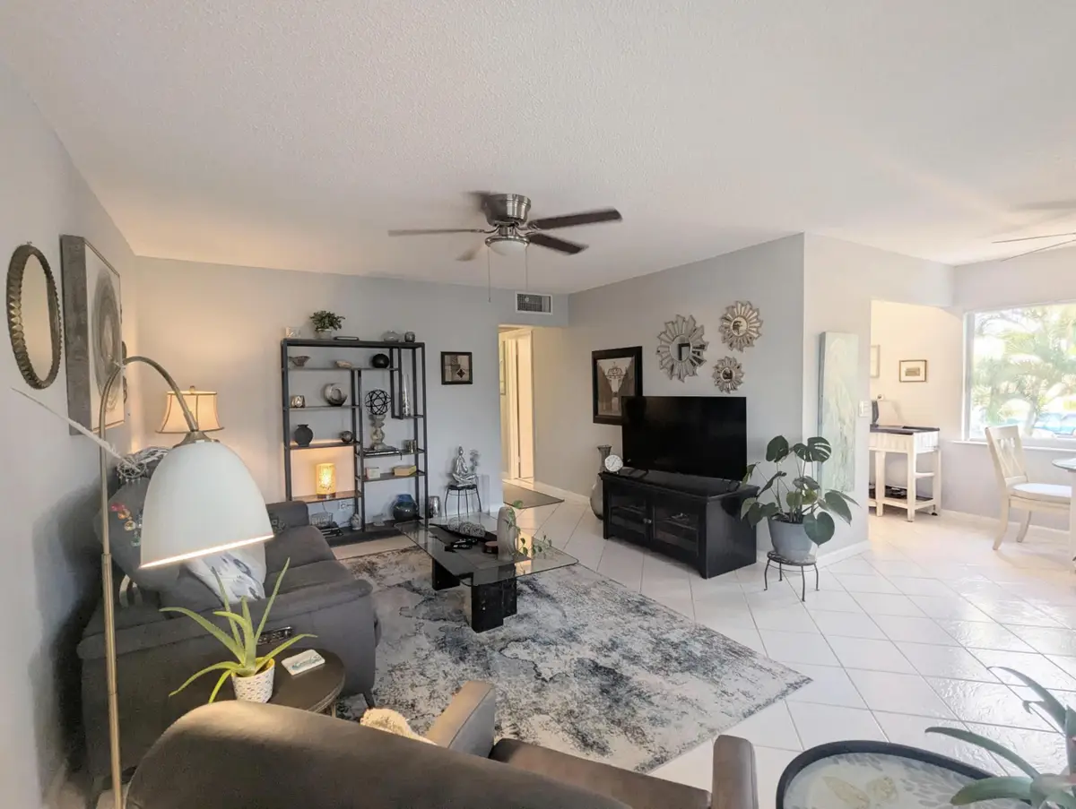 100 E Kingswood E, West Palm Beach, FL 33417 - #1