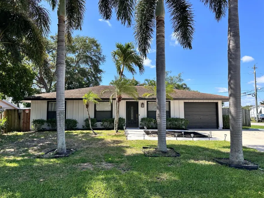 3390 Artesian Drive, Lake Worth, FL 33462 - #2
