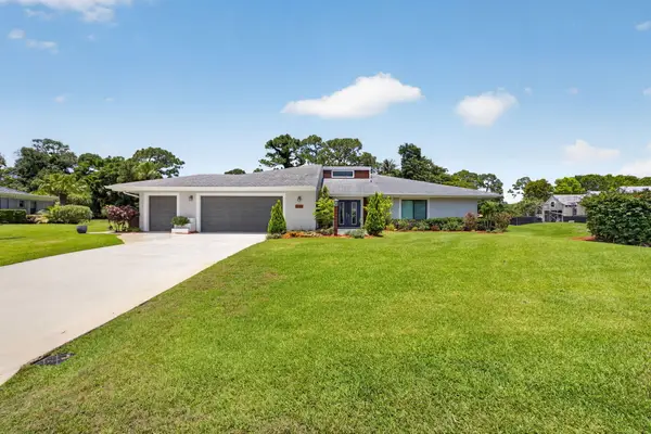 13315 Saffron Circle, Palm Beach Gardens, FL 33418