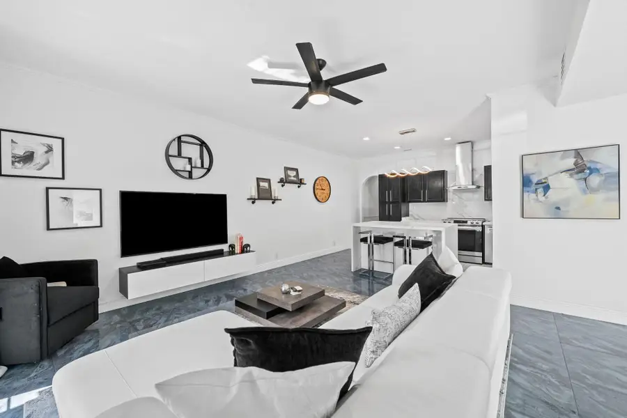 641 NW 1st Avenue, Fort Lauderdale, FL 33311 - #3