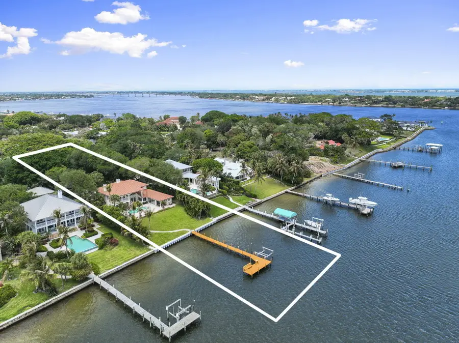 3984 SE Old St Lucie Boulevard, Stuart, FL 34996 - #3