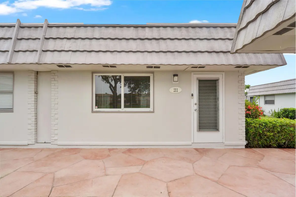 211 Valencia, Delray Beach, FL 33446 - #1
