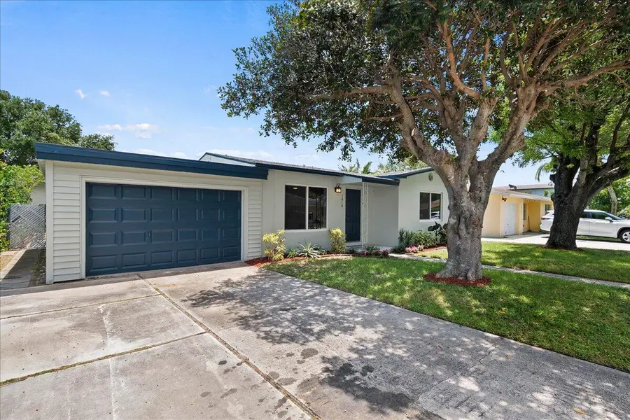 1414 S N Street, Lake Worth Beach, FL 33460 - #2