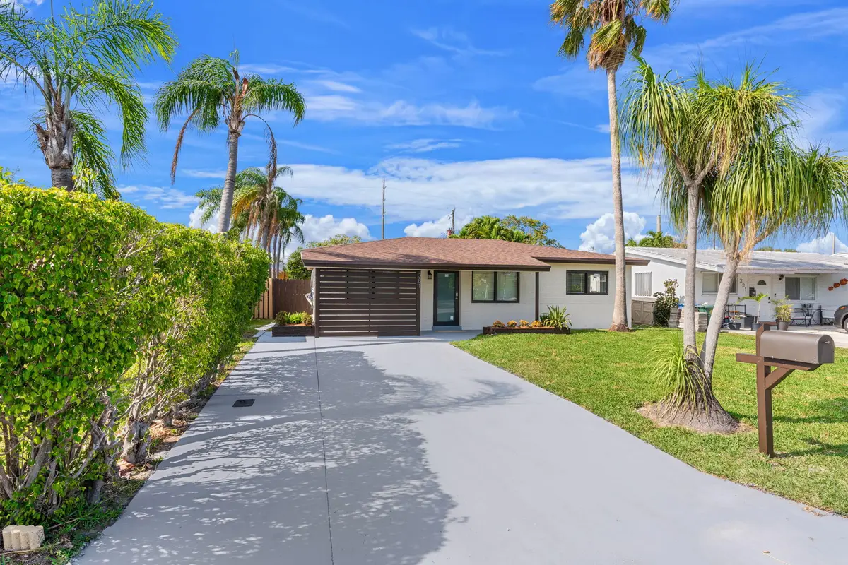 381 NE 43rd Court, Oakland Park, FL 33334 - #1