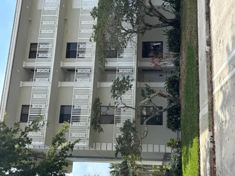 2561 Village Boulevard, West Palm Beach, FL 33409 - #2