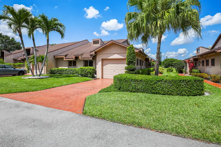 4733 S Fountains Dr S, Lake Worth, FL 33467 - #3