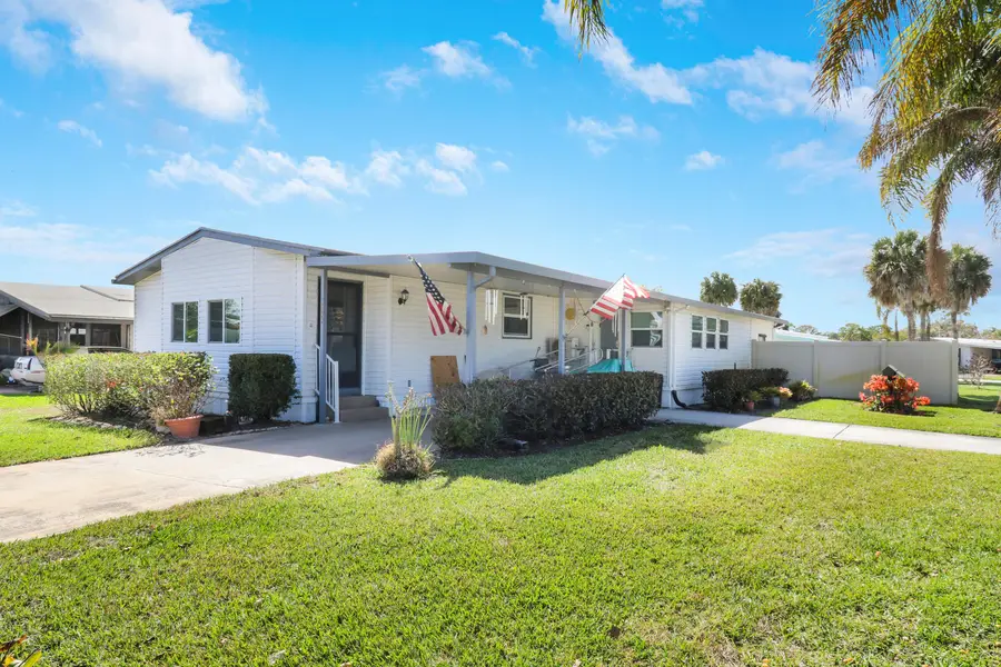 7750 SE Shenandoah Drive, Hobe Sound, FL 33455 - #3