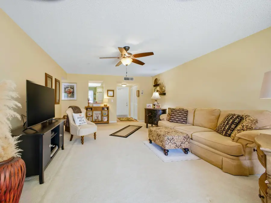 6625 S Oriole Boulevard #2040, Delray Beach, FL 33446 - #3