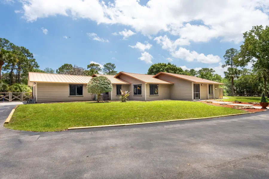 11001 SW Hawkview Circle, Stuart, FL 34997 - #2