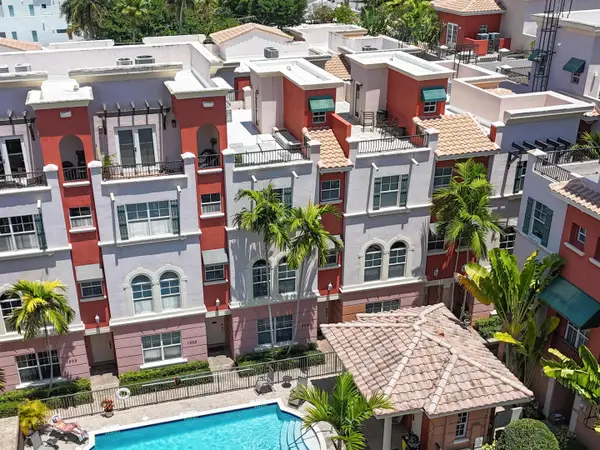 1033 NE 17th Way #1204, Fort Lauderdale, FL 33304