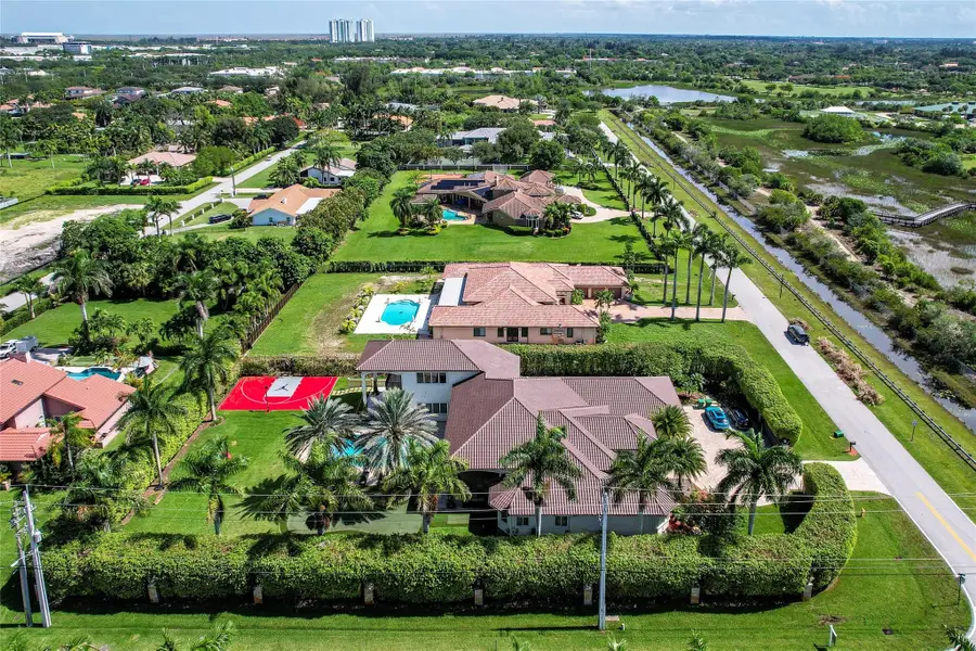 1203 NW 121st Avenue, Plantation, FL 33323 - #2
