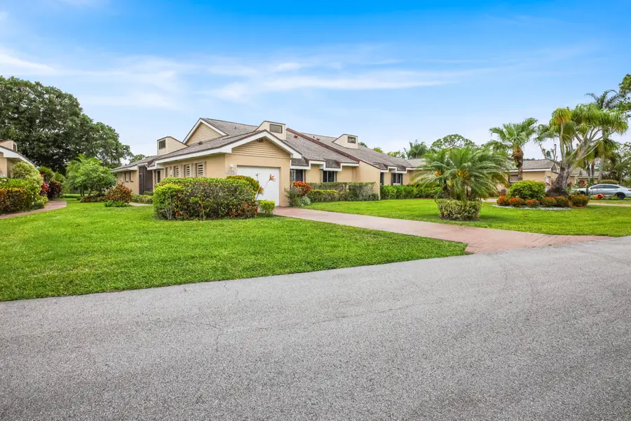 6888 Fountains Circle, Lake Worth, FL 33467 - #2