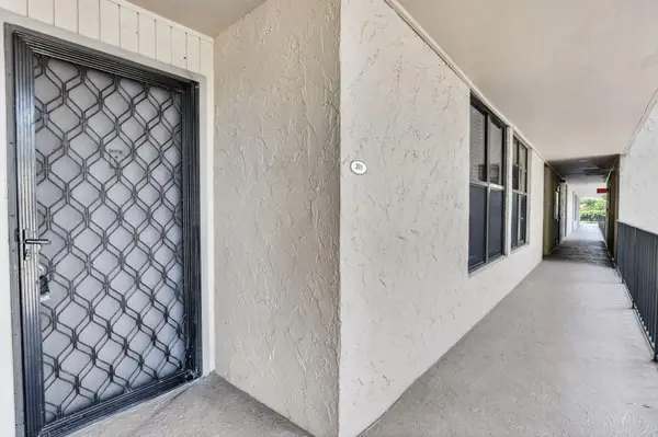 8 Royal Palm Way #203, Boca Raton, FL 33432