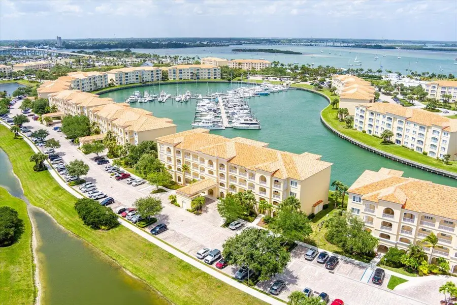 18 W Harbour Isle Drive W #102, Fort Pierce, FL 34949 - #2