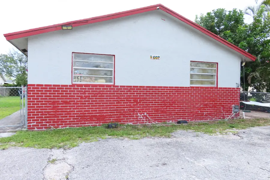 1602 Meridian Road, West Palm Beach, FL 33417 - #2