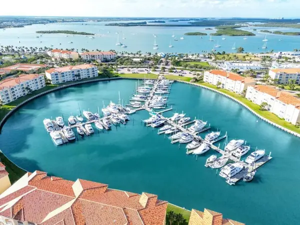 12 Harbour Isle Drive W #204, Fort Pierce, FL 34949